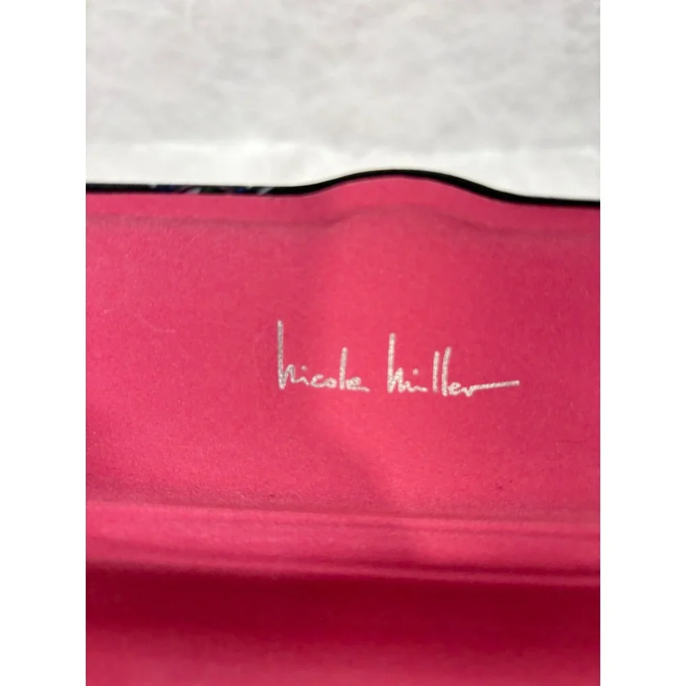Nicole Miller Black Eye Print Hard Shell Eyeglass Case Pink Interior Accessory